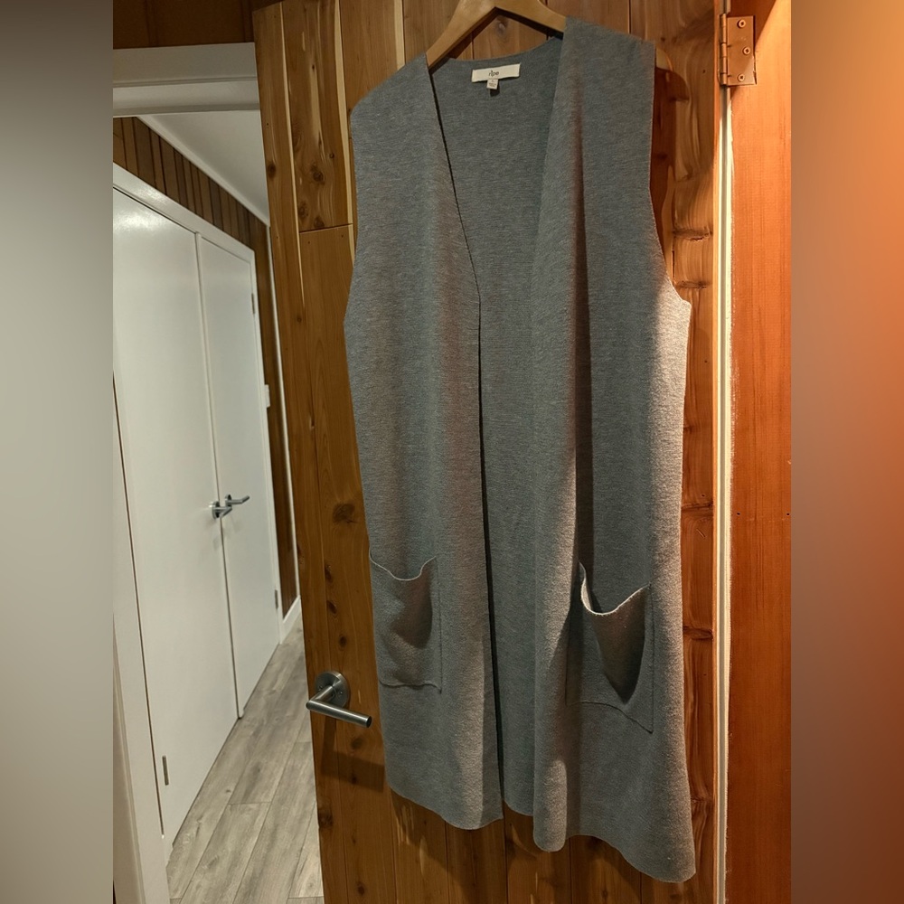 RIPE Gray Knit sleeveless cardigan